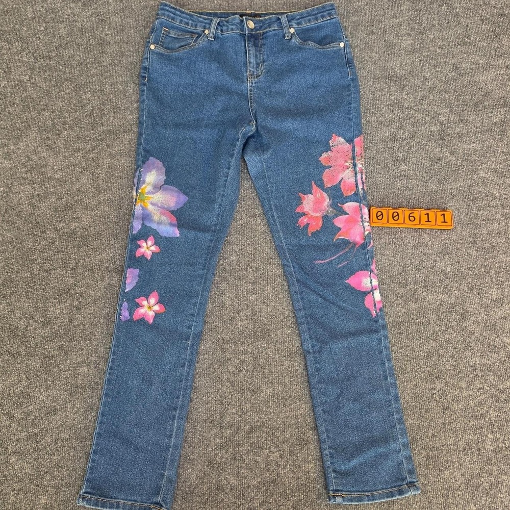 Venus Jeans Women's Size 10 Blue Floral Print Straight Leg Jeans with flowers
